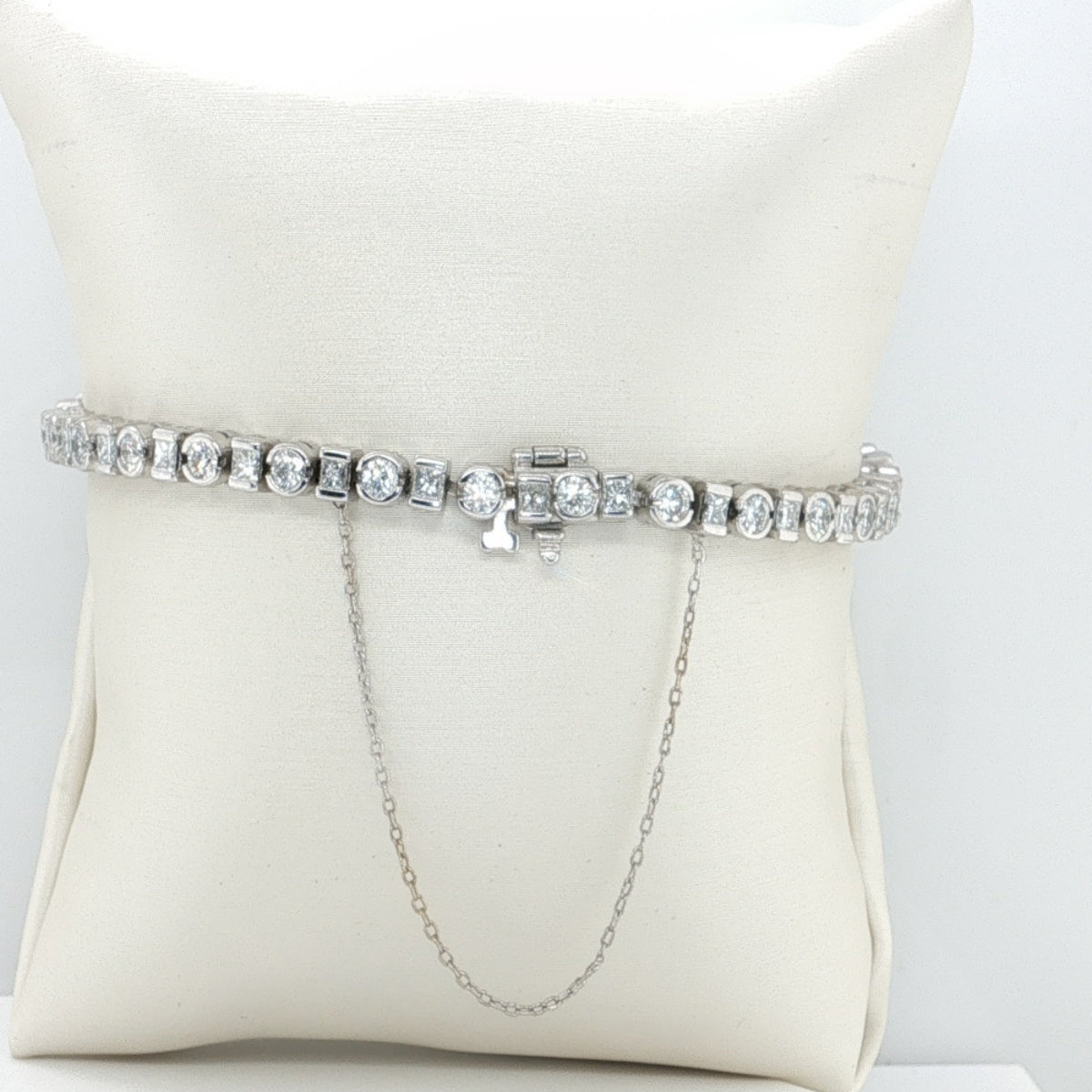 14K White Gold Alternating Diamond Tennis Bracelet