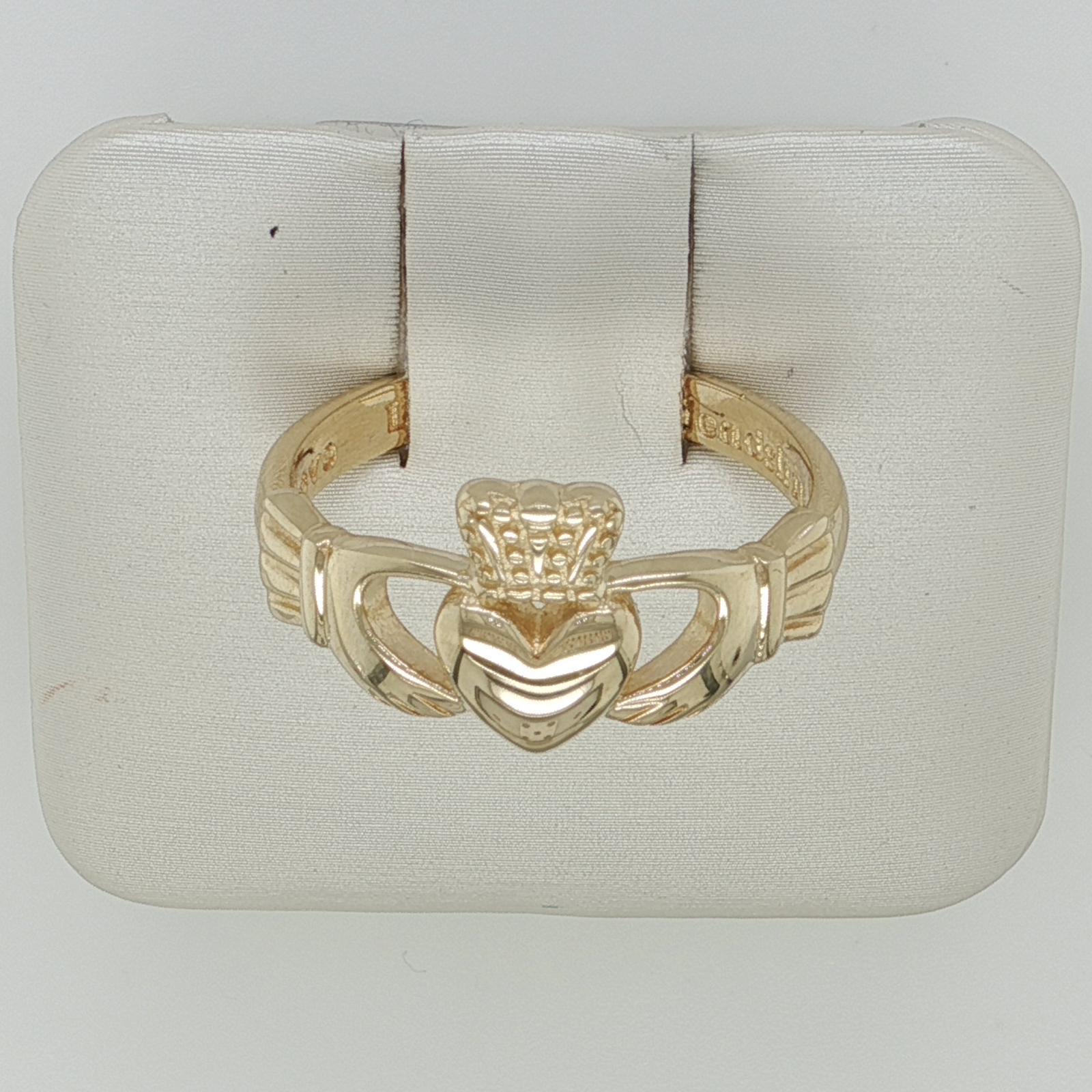 10k Yellow Gold Claddagh Ring: Irish Heritage Jewelry