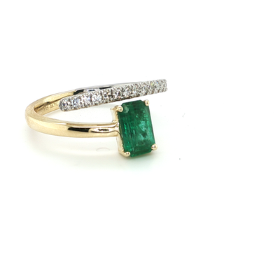 14K Yellow Gold Emerald Open Space Ring