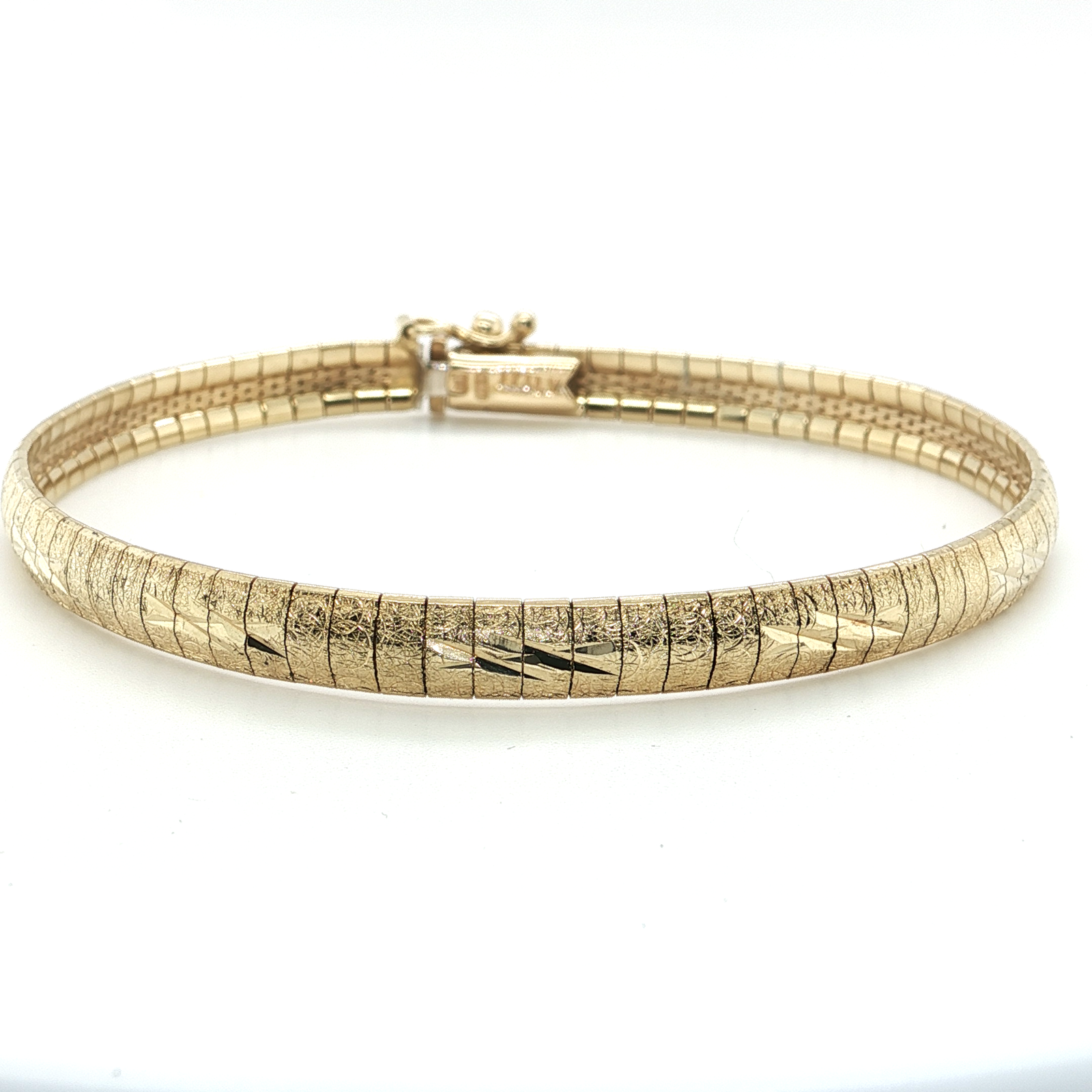 Textured Yellow Gold Bangle Bracelet