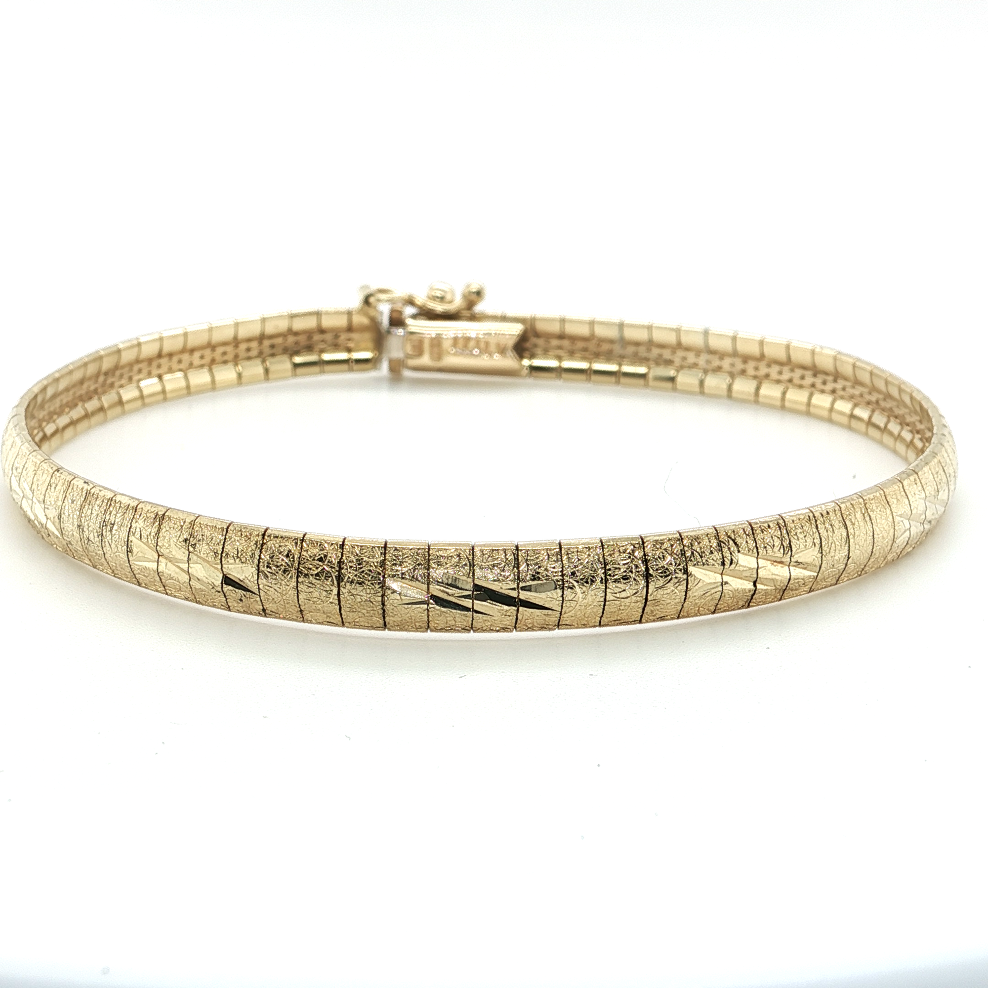 Textured Yellow Gold Bangle Bracelet
