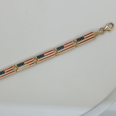 Yellow Gold Chain Bracelet with American Flag Design