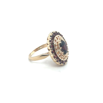 10K Yellow Gold Oval Garnet Ring with Milgrain Etchings