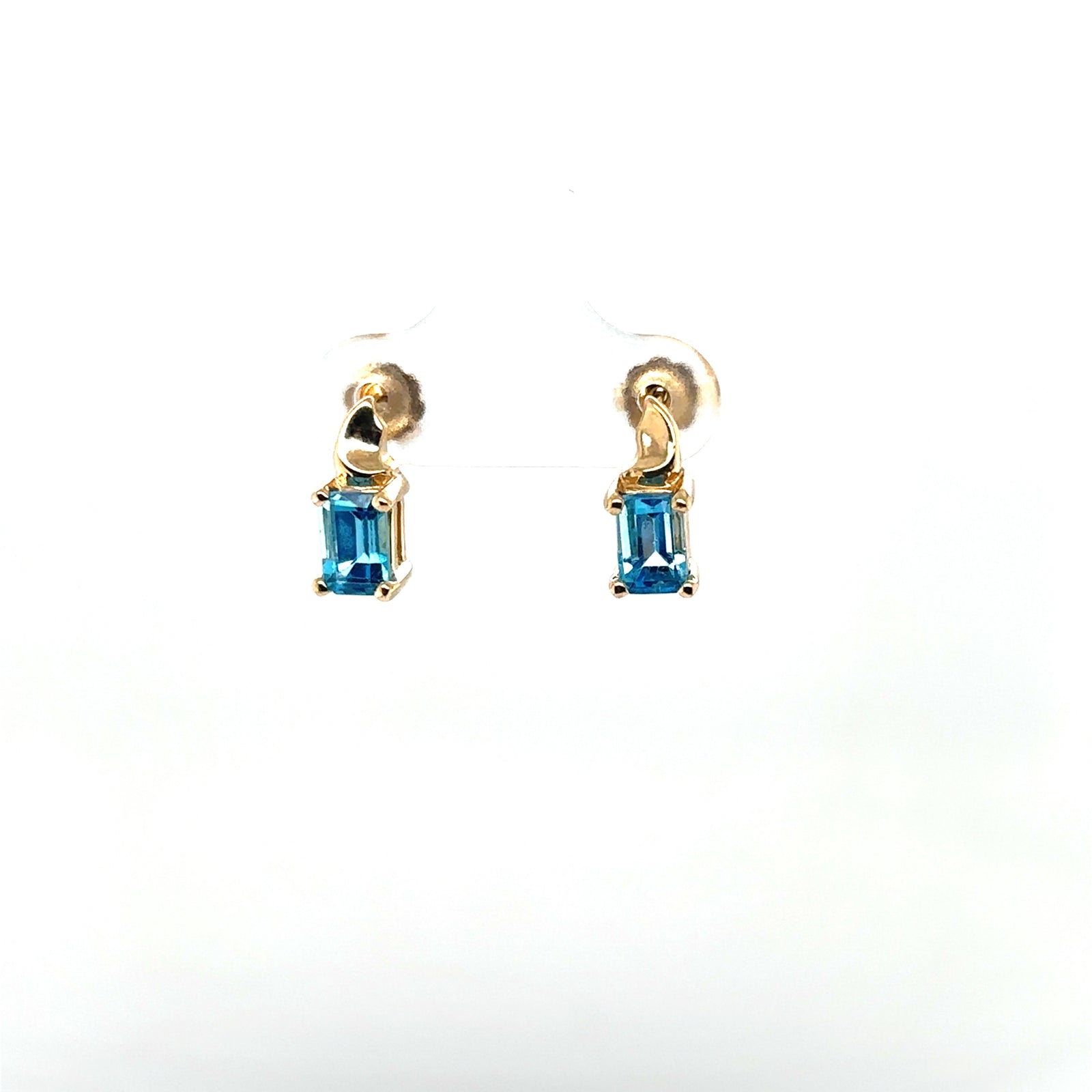 14K YG BLUE TOPAZ EMERALD CUT STUD EARRINGS