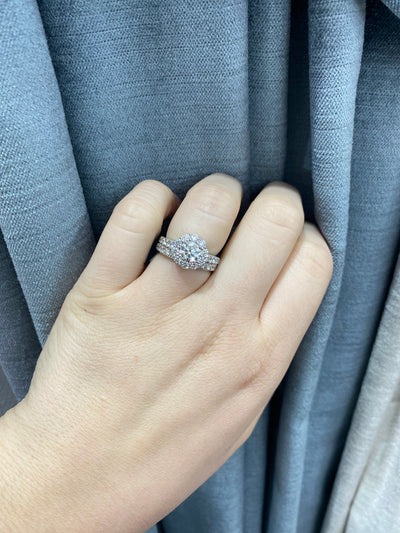 Iris Lab Grown Round Diamond Bridal Set
