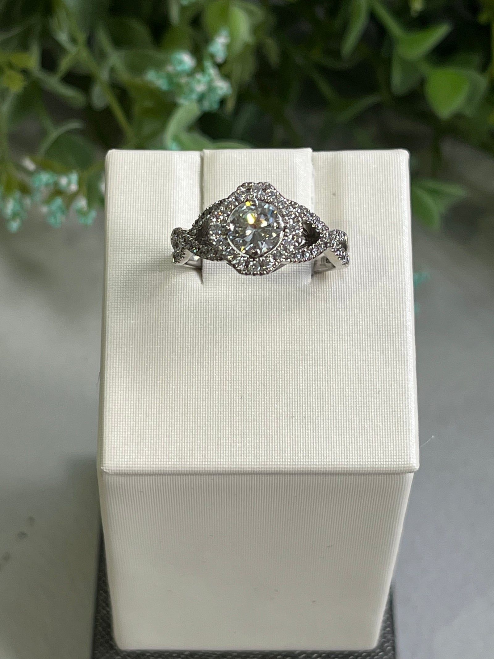 "Lauren" Engagement Ring