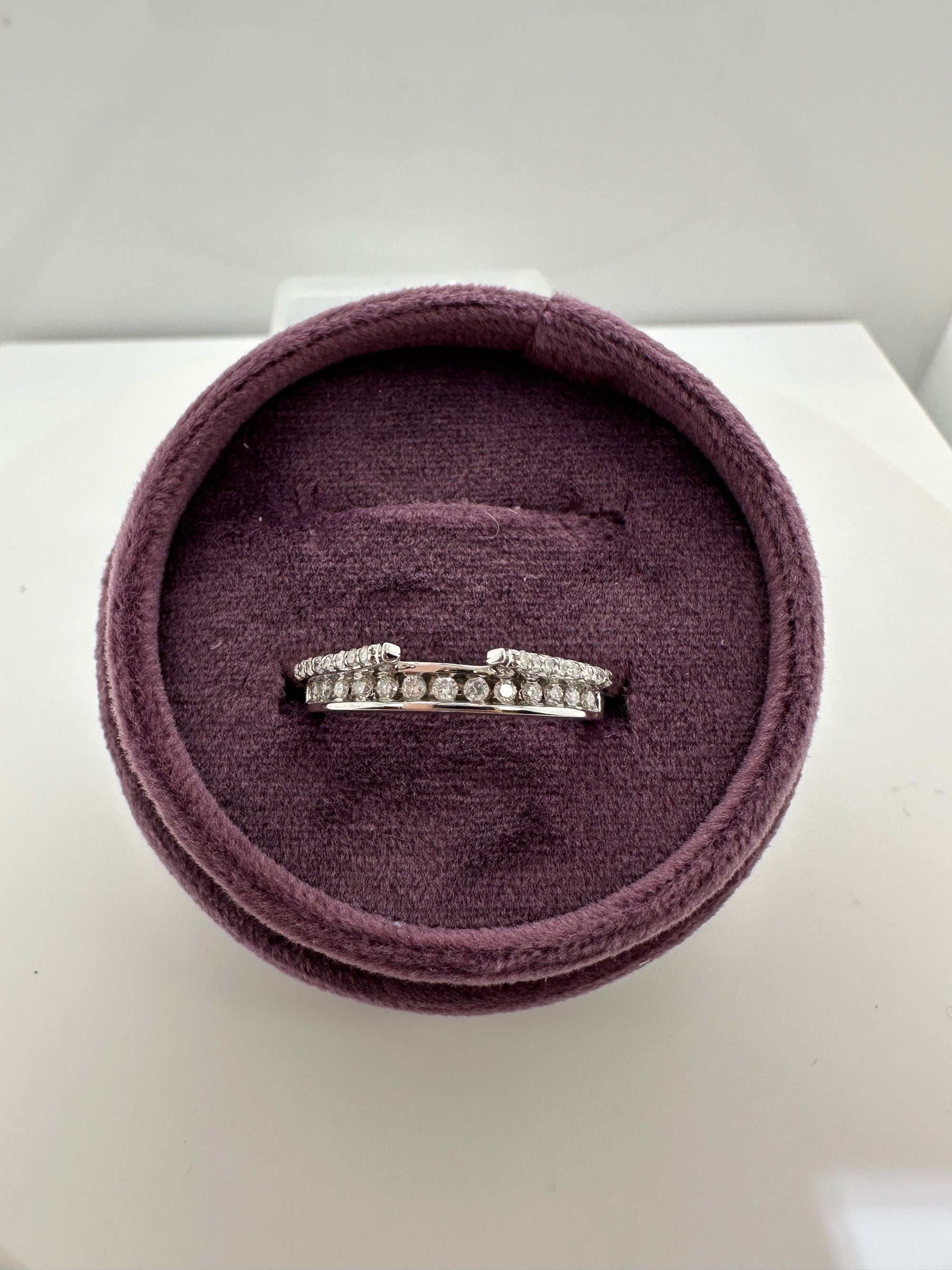 14K White Gold Diamond Wedding Band