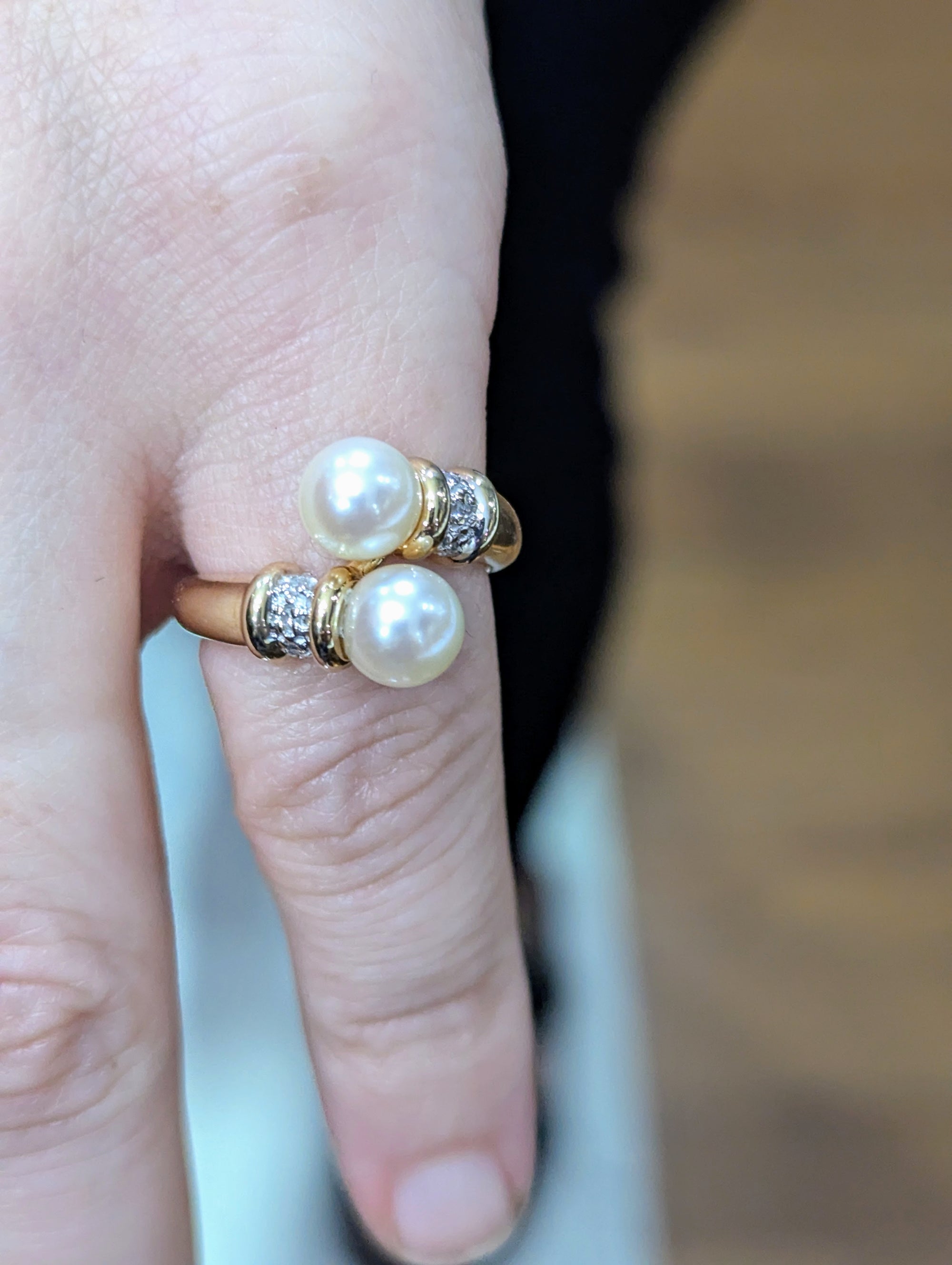 Vintage 14k Yellow Gold Bypass Ring with Pearl Ends & Diamond Accents