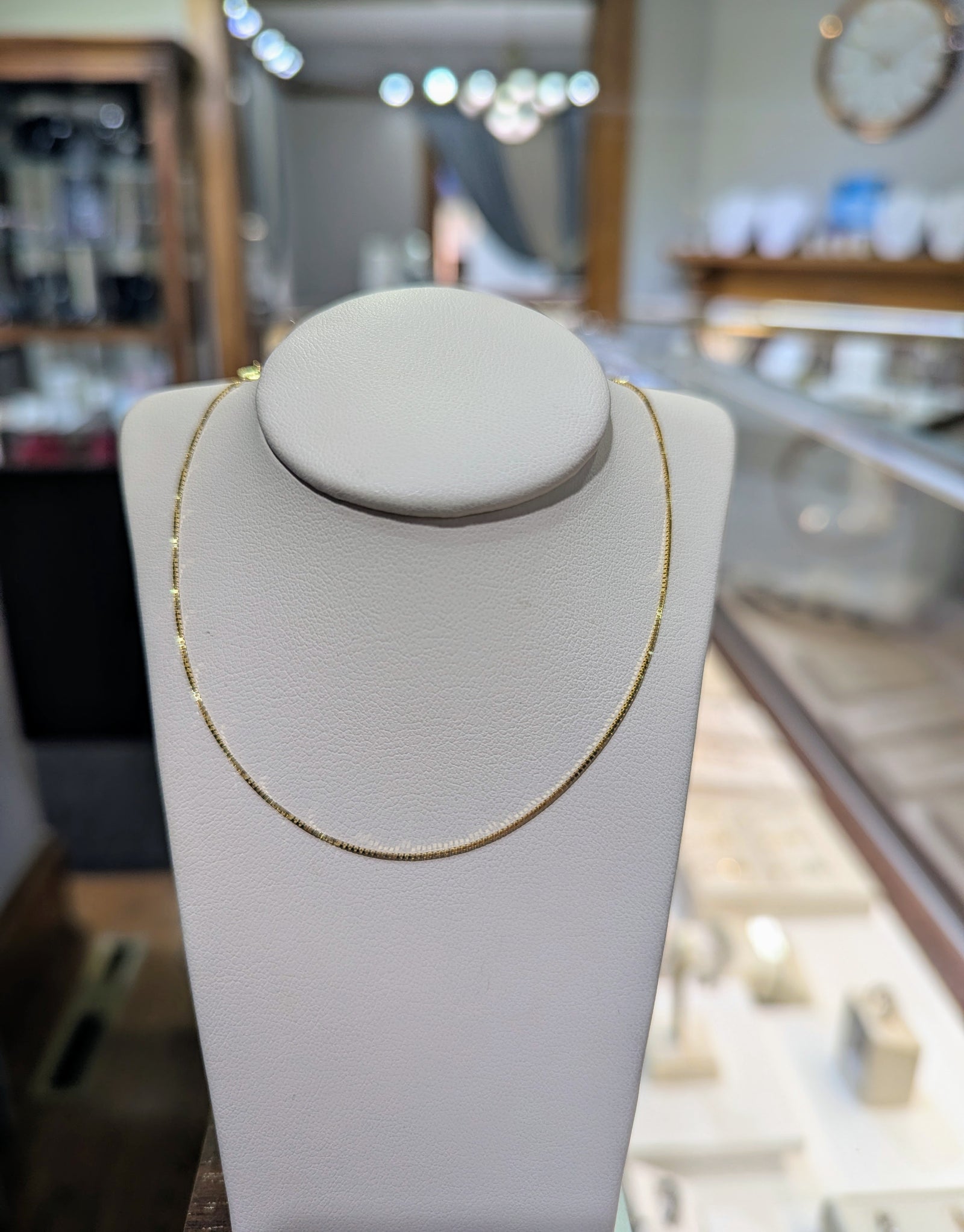 14k Yellow Gold Box Chain: 16" x 0.7mm