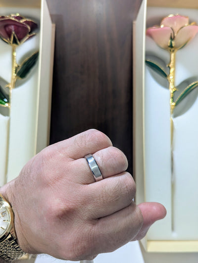 14k White Gold Men's Wedding Band