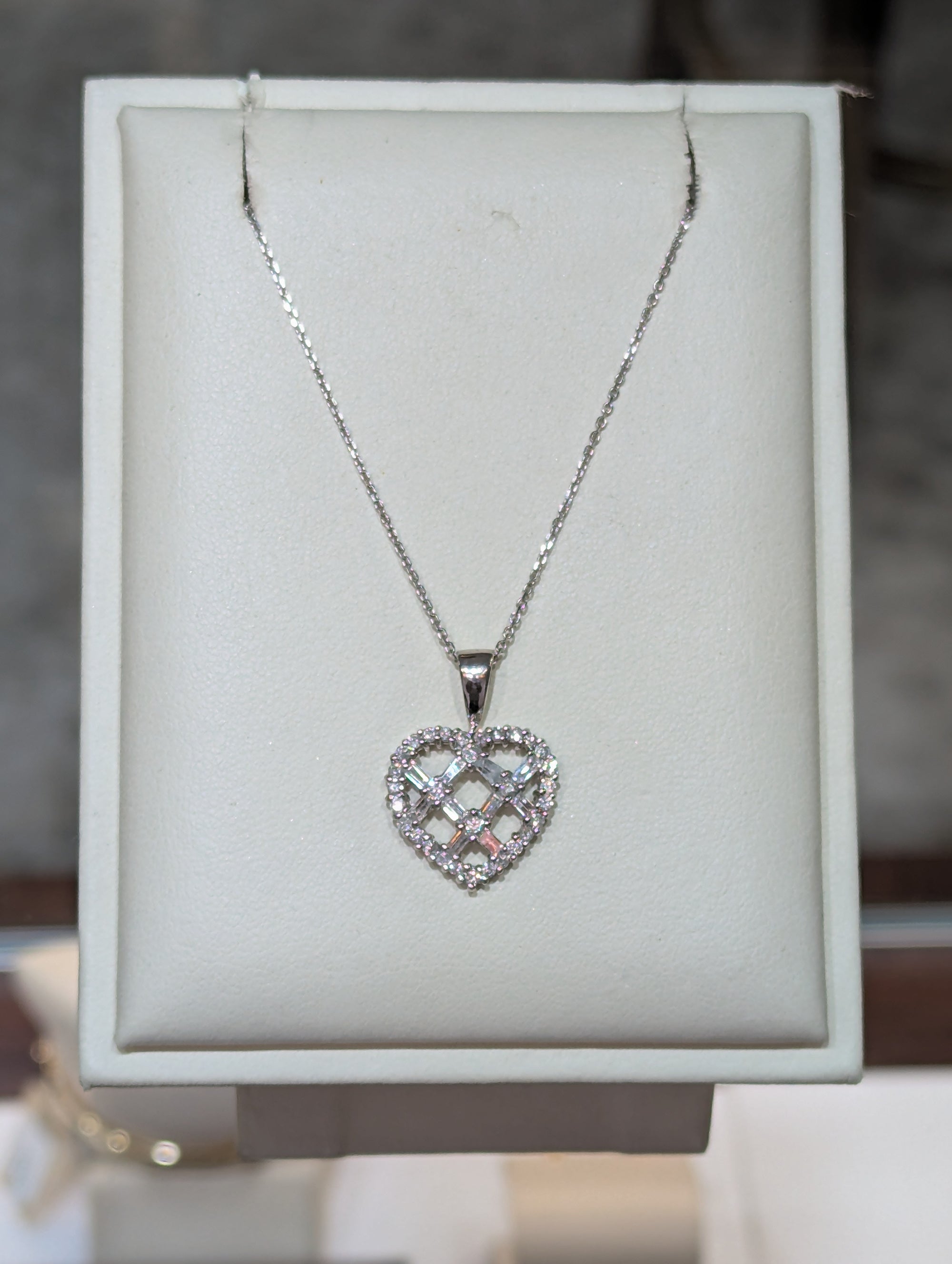 10k White Gold chain with Diamond Heart Pendant