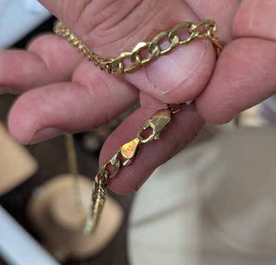 14k Yellow Gold Curb Chain: 18" x 5mm