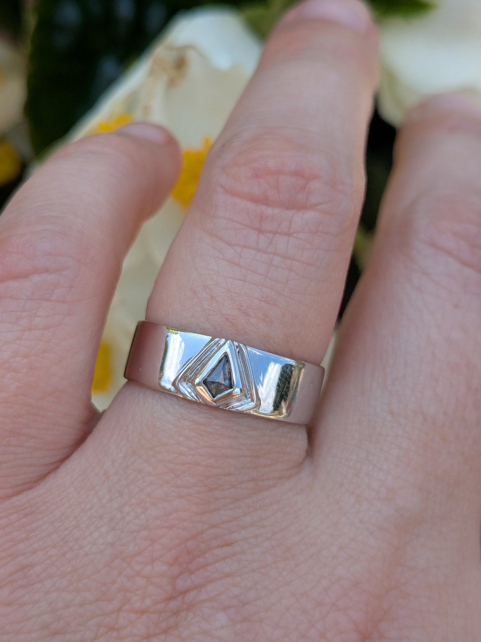 Wide Band with Kite Salt & Pepper Diamond