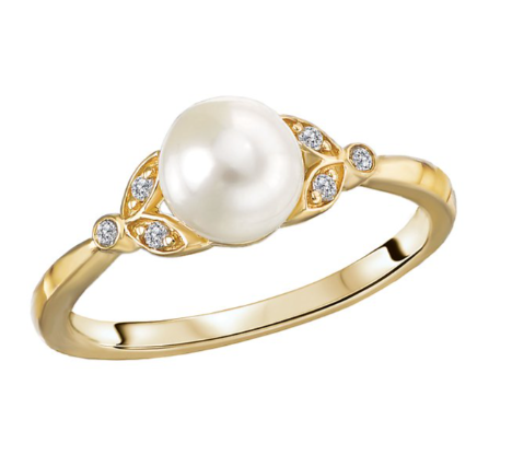 Petal Pearl Ring
