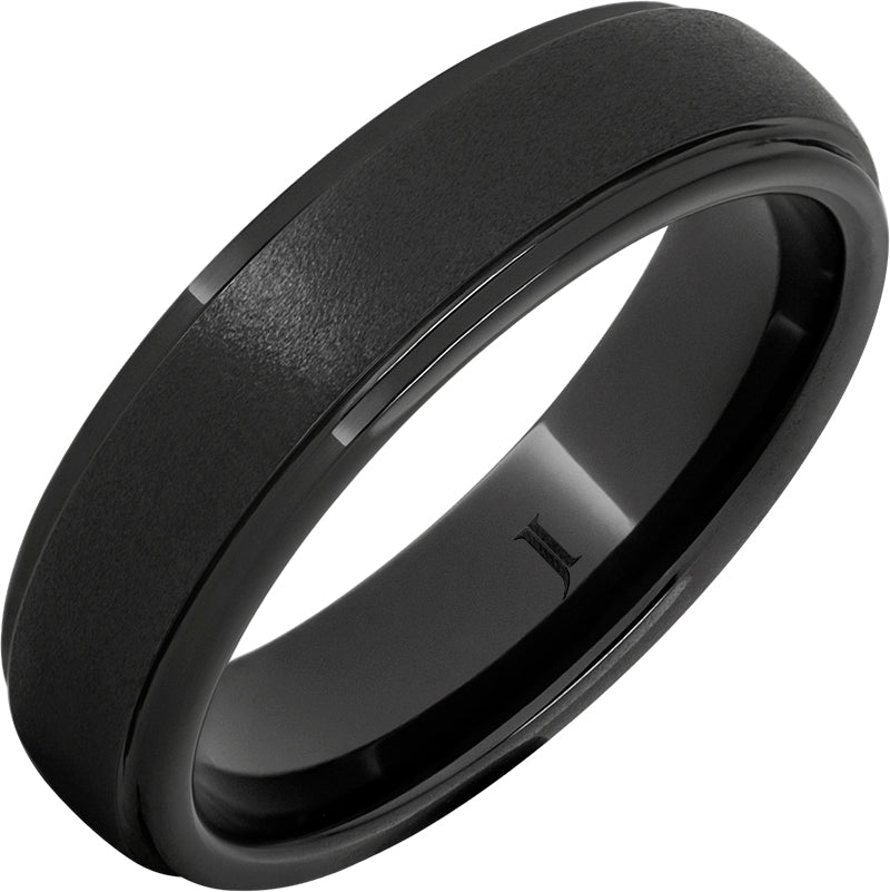 Black Diamond Ceramic™ Ring With Stone Finish